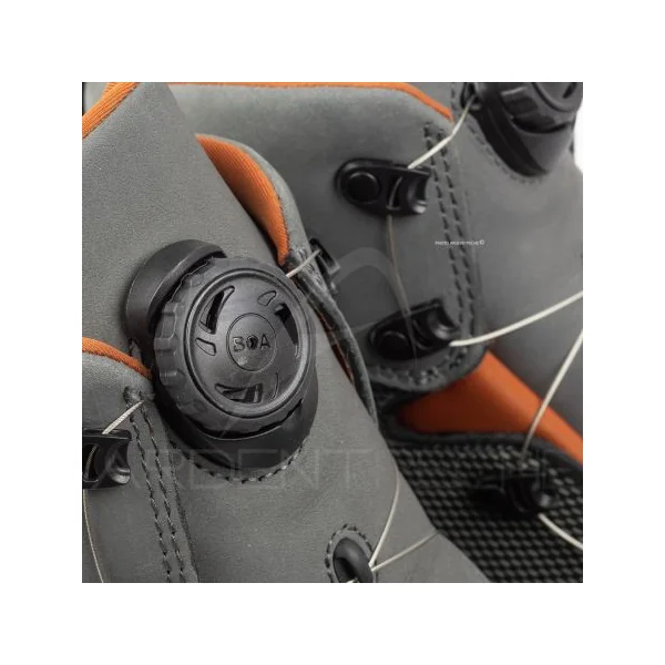 Chaussures de wading Simms Guide BOA Vibram - accroche & protection - Ardent Pêche