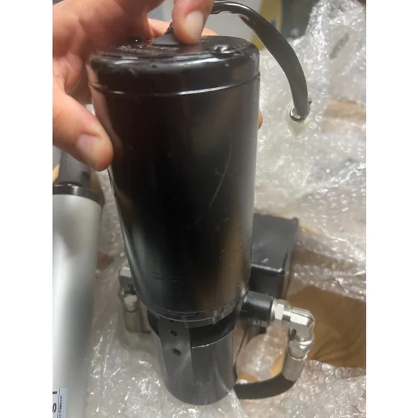 Lecomble et Schmitt Vérin hydraulique lineaire - 12Vcc, poussée 450kg OCCASION GRADE C